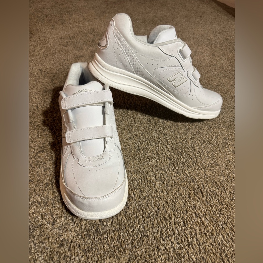 New Balance Men’s 577 V1 2 Strap Hook & Loop Walking Shoe White Size 12